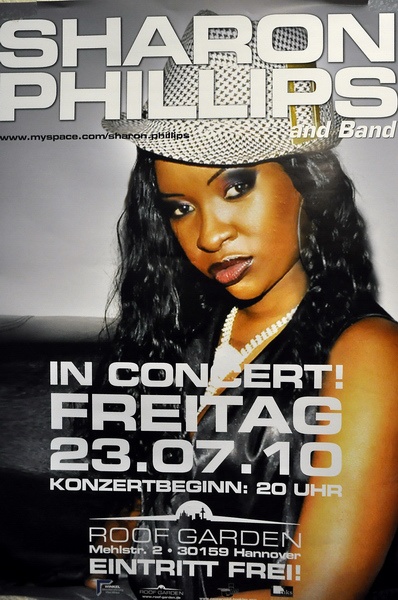 Sharon Phillips   001.jpg